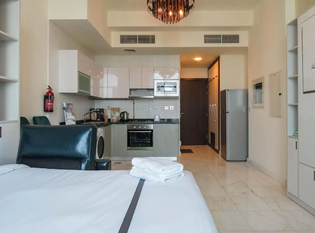 Apartment Super Oyo 833 Home Bayz By Danube Dubai